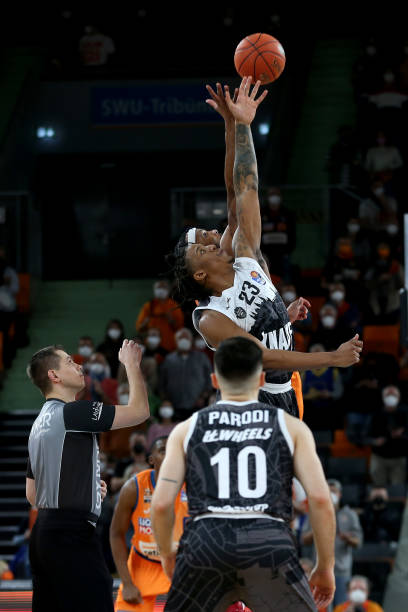 随后的中场 随后的中场